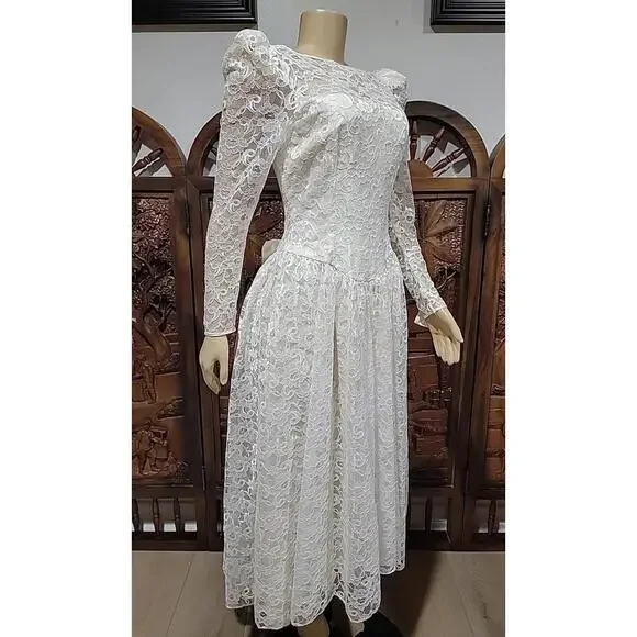 VINTAGE ILGWU UNION MADE FITS SIZE S AFL-CIO WEDDING DRESS IVORY LACE SATIN #7 - Picture 7 of 11
